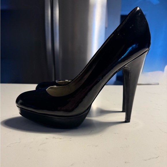 G by GUESS Women's Black 5 inch High Heels size 10M - Picture 6 of 13